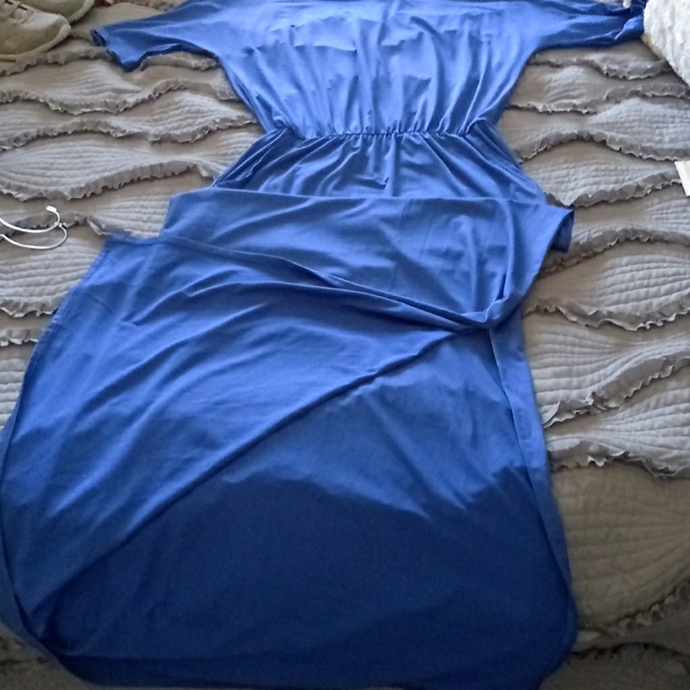 Dress - Picture 3 of 3